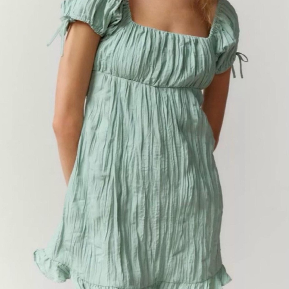 NWT Urban Outfitters Kimchi Blue Claudette Crinkle Babydoll Dress